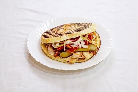 Шаурма с курицей в пите