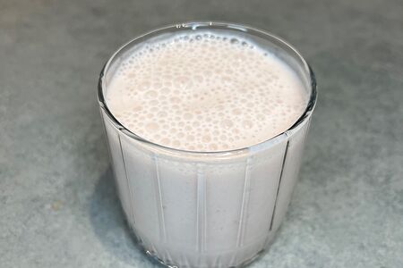 Молочный коктейль клубничный
