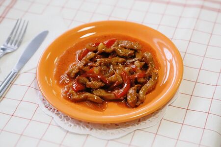 Свинина в кисло-сладком соусе