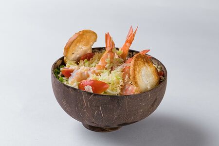 Салат Цезарь с креветкой