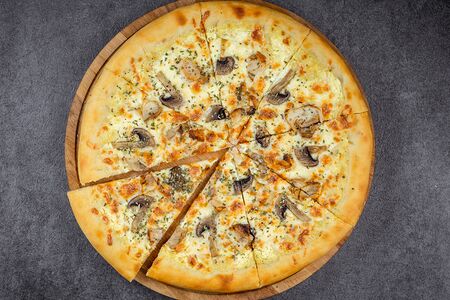 Курица и грибы