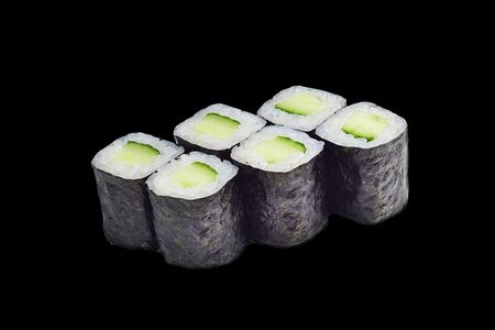 Ролл с огурцом