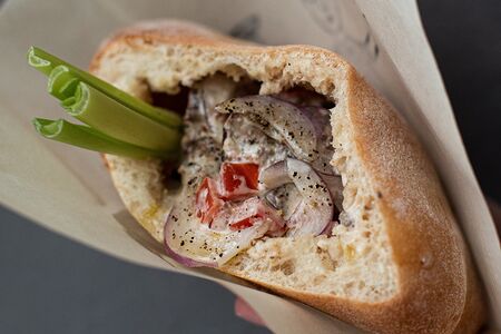 Пита с печенью цыпленка