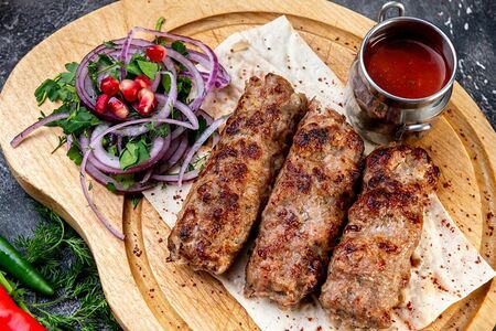 Люля-кебаб из свинины и говядины