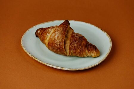 Круассан с заварным кремом (Франция)