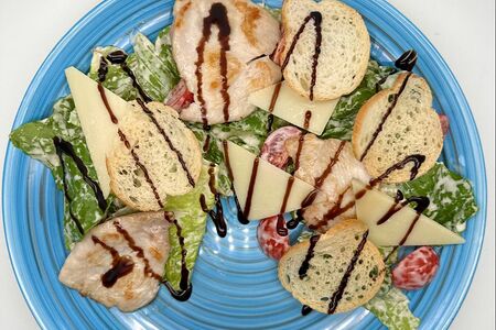 Цезарь с цыпленком