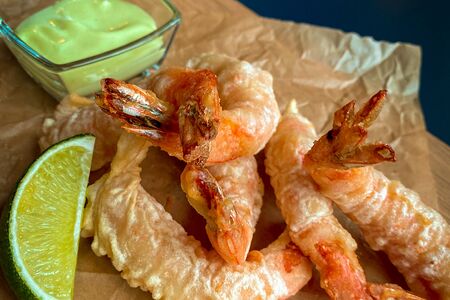 Креветки с соусом