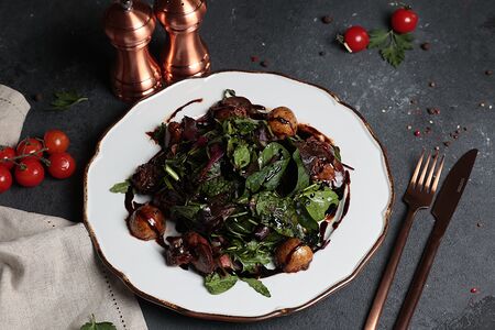 Тёплый салат с куриной печенью