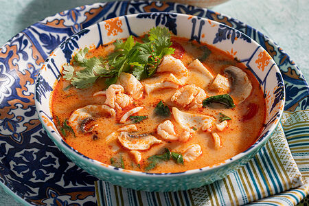 Том ям с креветками