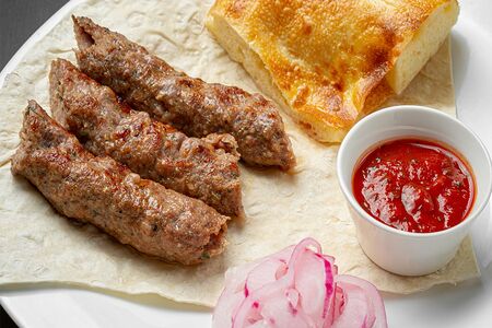 Люля-кебаб из баранины и говядины
