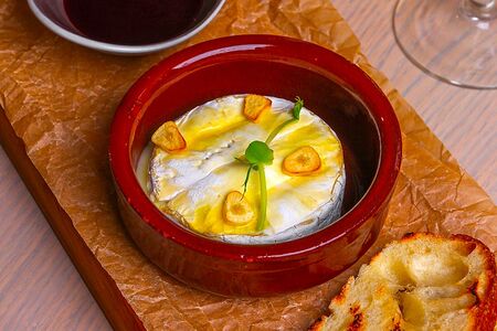 Камамбер в печи