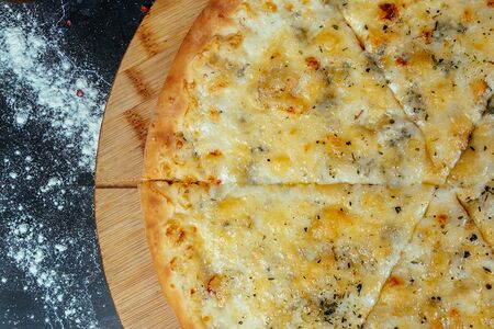 Пицца Четыре сыра