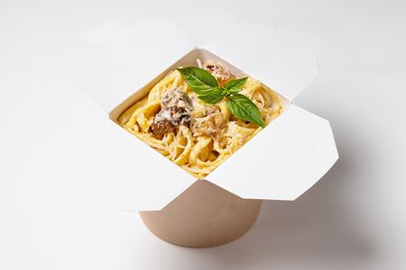 Тальолини с белыми грибами