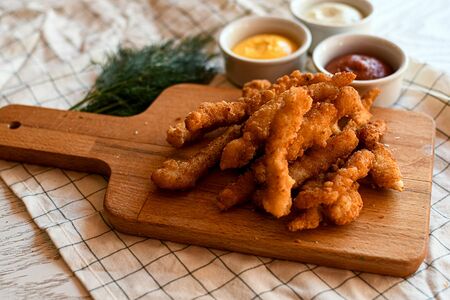 Стрипсы куриные