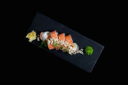 Лосось Снежный краб Воздушный рис