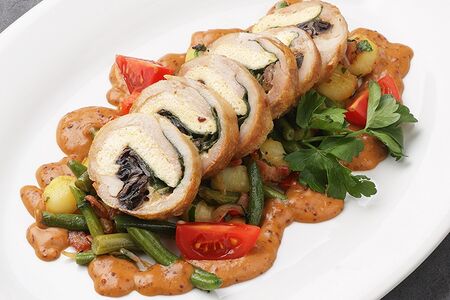 Рулет из фермерского цыпленка