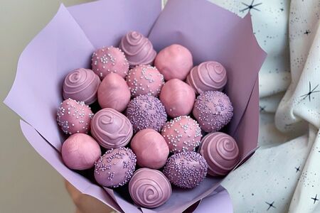 Букет клубники в шоколаде Violett S