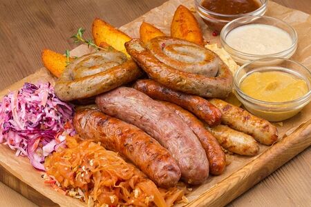 Колбаски на компанию