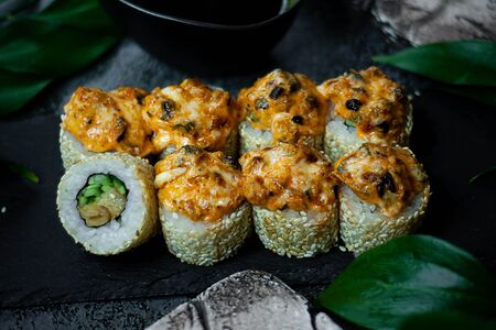 Запеченный с мидиями