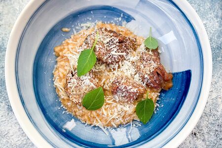 Ризотто с телячими щечками и сыром пармезан