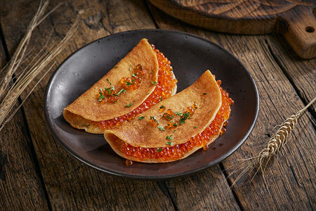 Блинчики Шинок с красной икрой