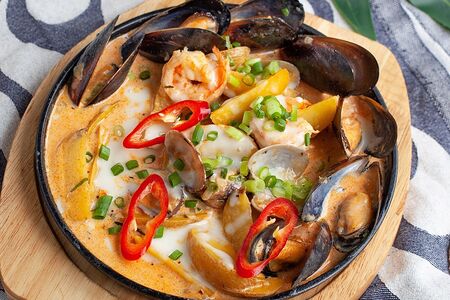 Соте из мидий в соусе Том Ям