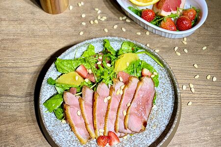 Салат с уткой