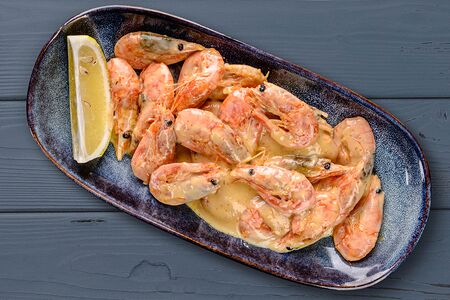 Креветки в соусе блю-чиз