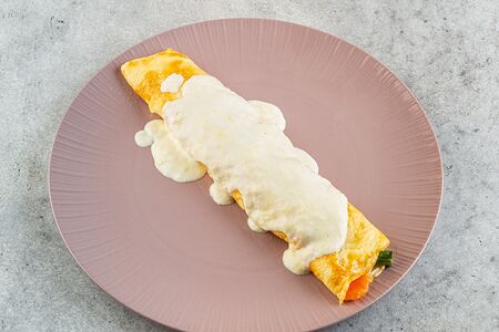 Омлет с лососем