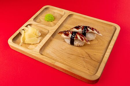 Суши-нигири с угрем