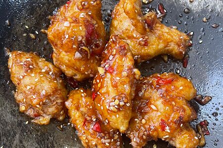 Крылышки на чили и соевом меду