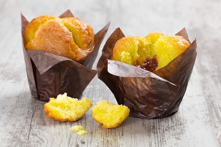 Маффин фисташковый с малиной