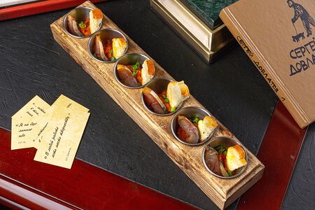 Бутерброды со скумбрией и кабачковой икрой