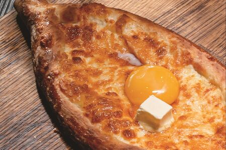 Хачапури по-аджарски