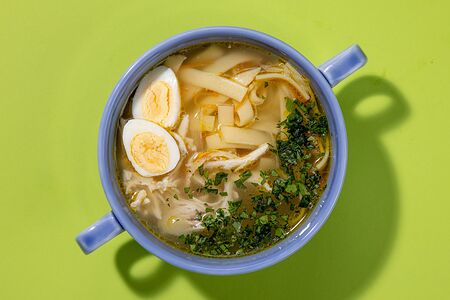 Суп куриный