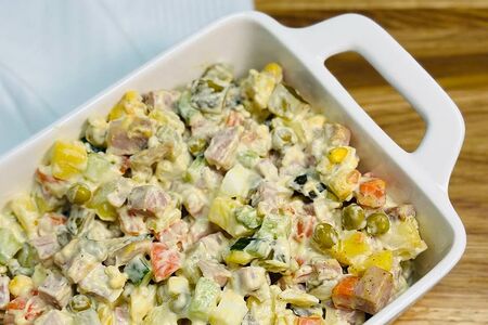 Оливье с ветчиной