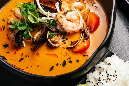 Суп том-ям с морепродуктами