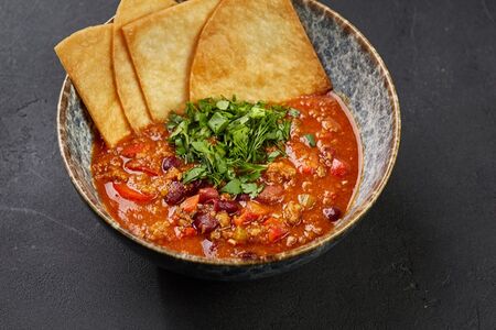 Чили кон карне