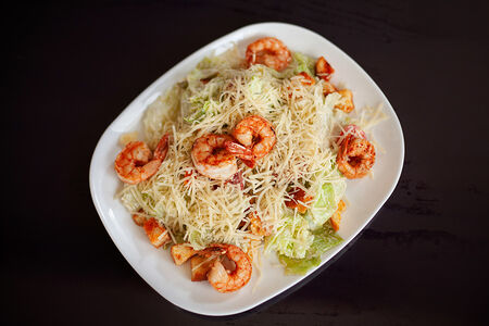 Салат Цезарь с креветкой