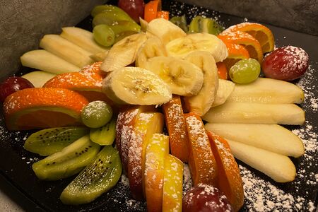 Фрукты по сезону