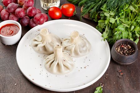 Хинкали со свининой и говядиной