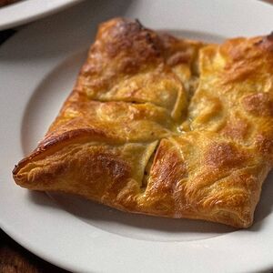 Пеновани с курицей, сыром и грибами