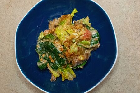 Тёплый салат с говяжьей вырезкой