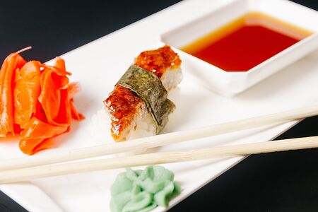 Унаги нигири