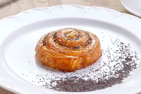 Мини-улитка с маком