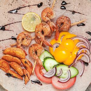 Шашлычки из креветок