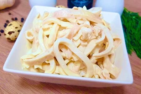 Салат из кальмаров
