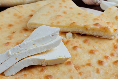 Пирог с осетинским сыром 