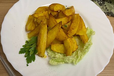 Картофель по-деревенски дольками