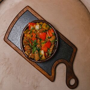 Садж Чобан кавурма с бараниной